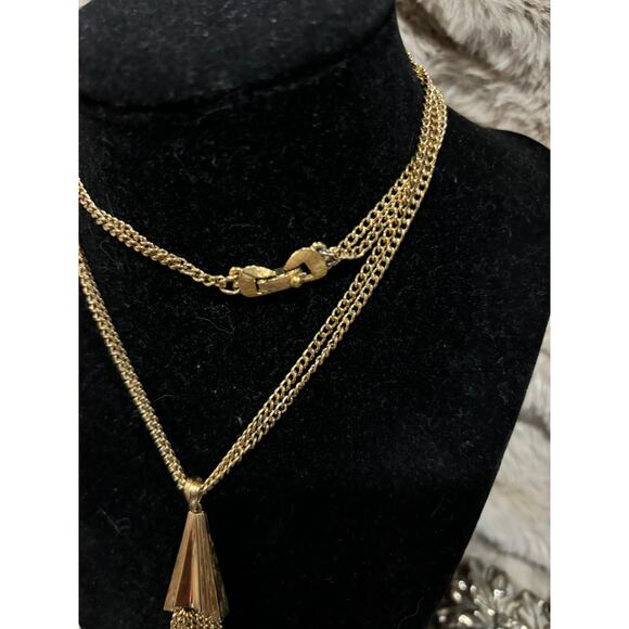 Vintage Monet Gold Tone Tassel Statement Necklace Chunky Signed - Picture 2 of 3